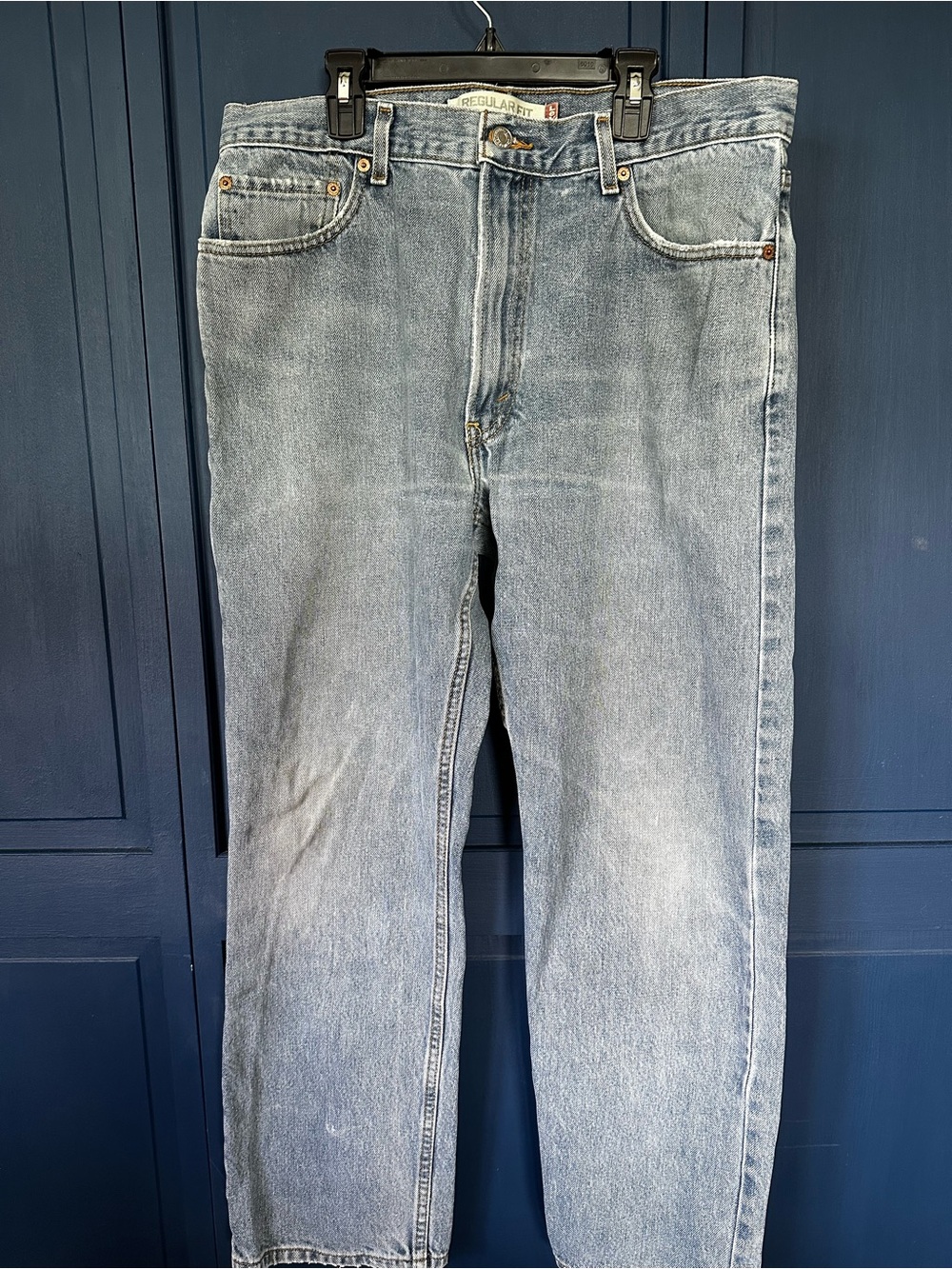 Levi's Light Wash Straight Jeans - Pale Blue